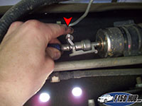 Fuel filter safety clip removal